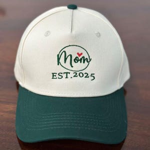 Personalized Mom & Dad Embroidered Hat | Custom Vintage Baseball Cap with Est Year | Unique New Parent Gift | Mother&#39;s Day Present