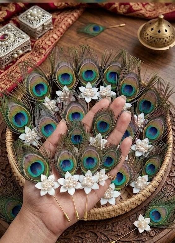 Pearl Feather Brooch - Etsy display picture 3