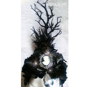 READY TO SHIP**Mermaid Goth Victorian Seashell Floral Black Crown