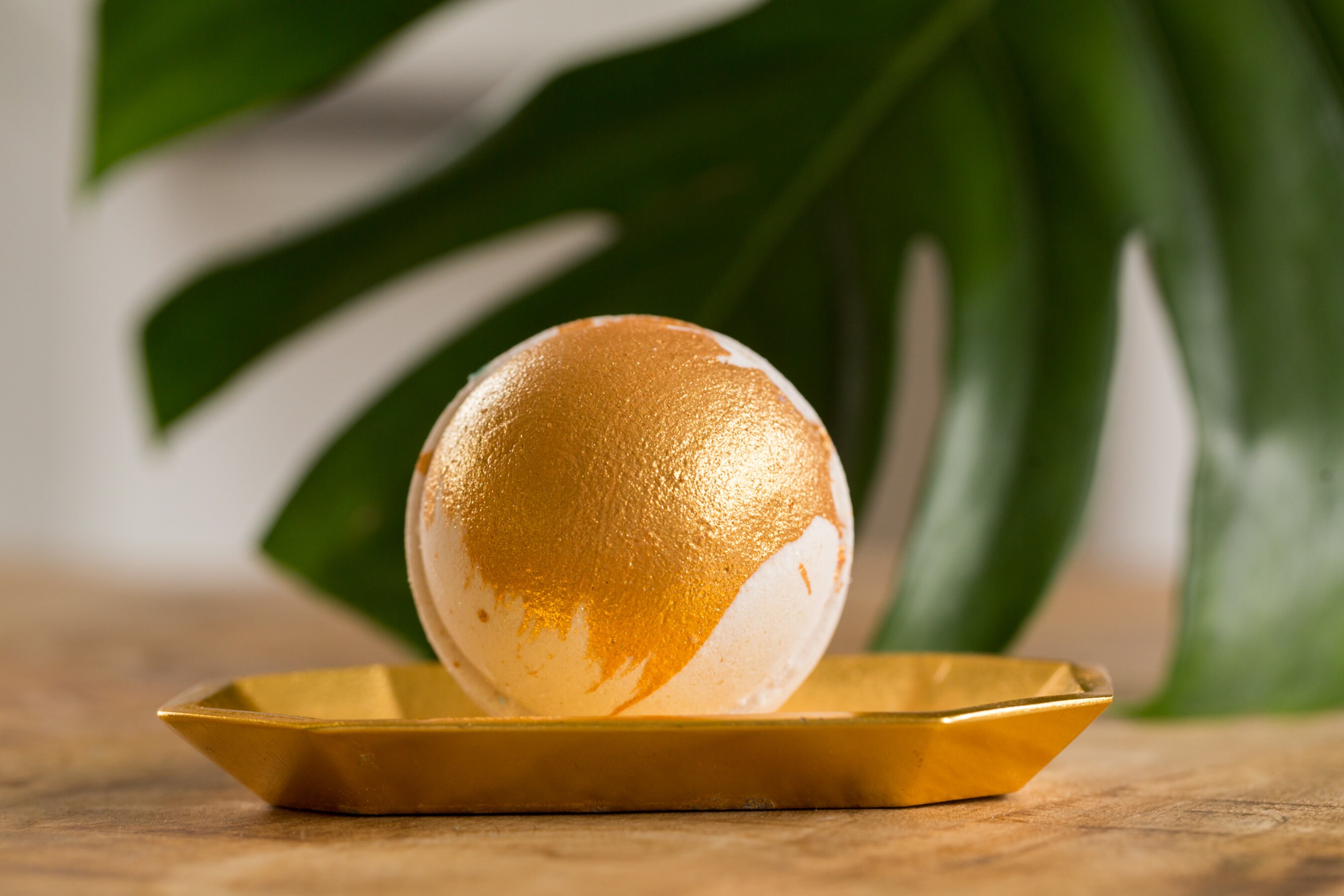 Cleopatra Milk & Honey Bath Bomb | Best Seller