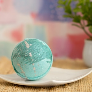 Rosemary Mint Bubble Bath Bomb