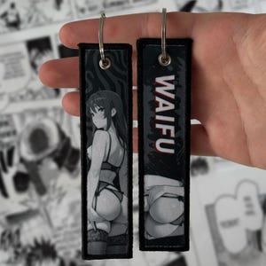 Broderad Jet-tagg med Waifu Anime och Manga | Nyckelring | Nyckelbricka | Snodd
