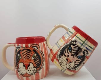 Handgemachte Keramik Tiger Tasse: Gestreifte Artisan Kaffeetasse