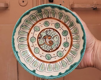 Cuenco de cerámica Milet hecho a mano: plato para servir con coloridos motivos anatolianos