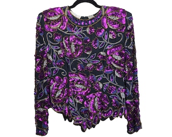 Top de seda floral con lentejuelas y cuentas vintage de Laurence Kazar, color magenta y morado con lentejuelas grandes.
