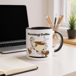 面白い朝のコーヒーマグ – 漫画キャラクターコーヒーカップ – キュートで不機嫌なコーヒー愛好家へのギフト – 11オンスセラミックマグ – 大人向けのユーモアマグ