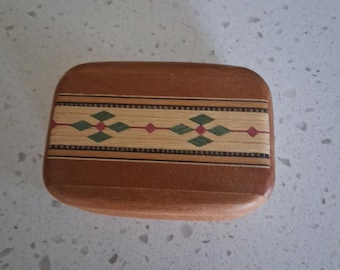 Caja de madera para bolsitas aromáticas Heartwood Creations