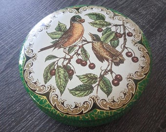 Caja metálica vintage con diseño de pájaro, color verde, fabricada por Daher en Long Island, Nueva York 11101, Inglaterra.