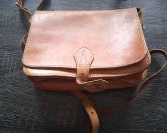 Bolso de hombro de cuero vintage hecho a mano, color marrón mantequilla, 9x7