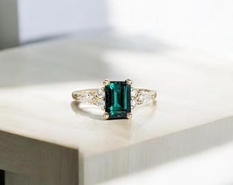 Vintage Emerald Ring, Green Emerald Cut Solitaire Ring, 14K gouden Vermeil Lab Emerald Engagement met diamanten,