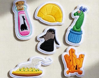 Broderade Disney Kejsarens nya spår-märken, Musse Pigg-strykmärke, Disneyland-märke, Disney-resa-present till barn, jacka-ryggsäcksmärke