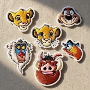 Puede incluir: Un letrero de madera rústica con el texto "Welcome to our home" en letras blancas. El letrero presenta un acabado envejecido y un diseño simple y acogedor, perfecto para la decoración de la entrada.