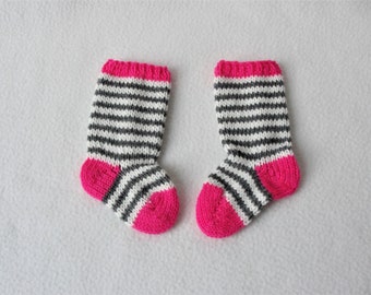 Knitting PATTERN Doll Knee Socks for  18 inch dolls, doll sock pattern, doll pattern, doll sock pattern