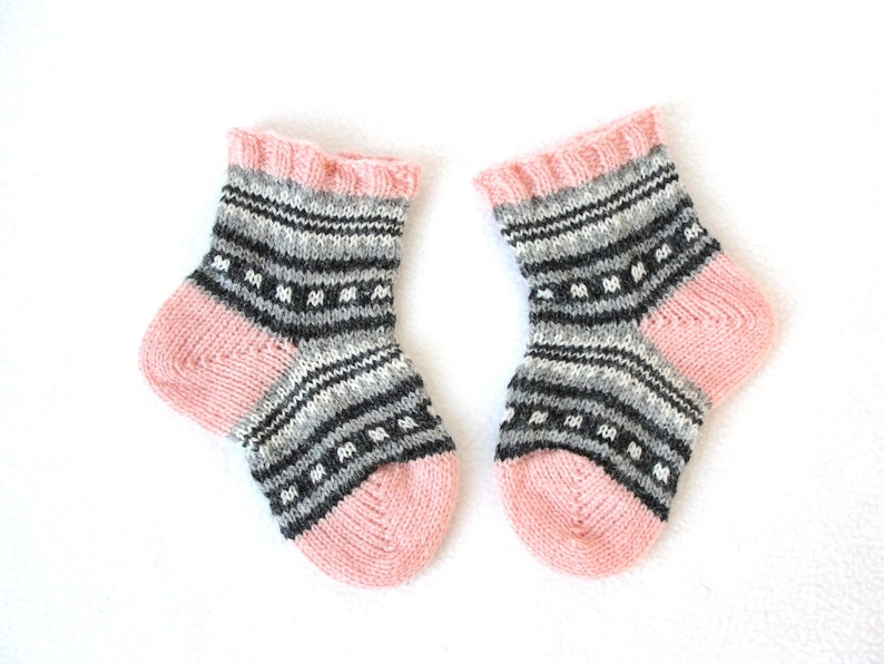 KNITTING PATTERN, Hygge Baby Socks, baby sock pattern, bootie pattern, colorwork pattern, fair isle socks, baby fair isle socks image 6