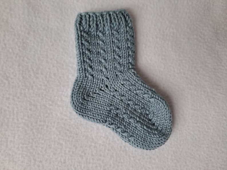 KNITTING PATTERN /Wee Cabled Baby Socks / knit sock pattern / baby sock pattern / cabled sock pattern, cable baby sock Sizes 0-36 mos image 5