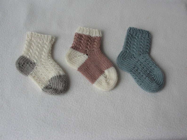 KNITTING PATTERN /Wee Cabled Baby Socks / knit sock pattern / baby sock pattern / cabled sock pattern, cable baby sock Sizes 0-36 mos image 3