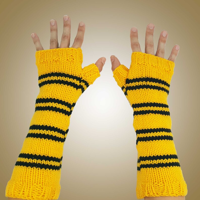 Yellow /& Black Fingerless Mittens Wristwarmers Harry Potter Inspired Hufflepuff House Striped Armwarmers Hand Knit Fingerless Gloves