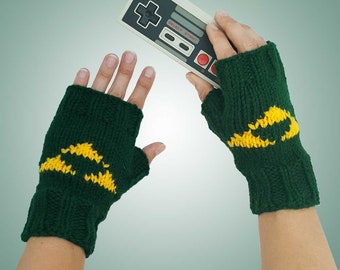 Zelda Triforce Inspired Fingerless Gloves - Forest Green Knit Retro Zelda Fingerless Gloves - Men's and Women's Sizes Available