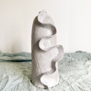 SAMPLE SALE // Aleta Vase // handmade ceramic pottery image 3