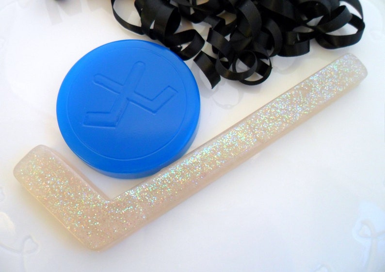 Set of 10 Hockey Puck Soap Favors Hockey Gender Reveal Ice Hockey Birthday Party Favors Hockey Baby Shower Favors Boys Birthday