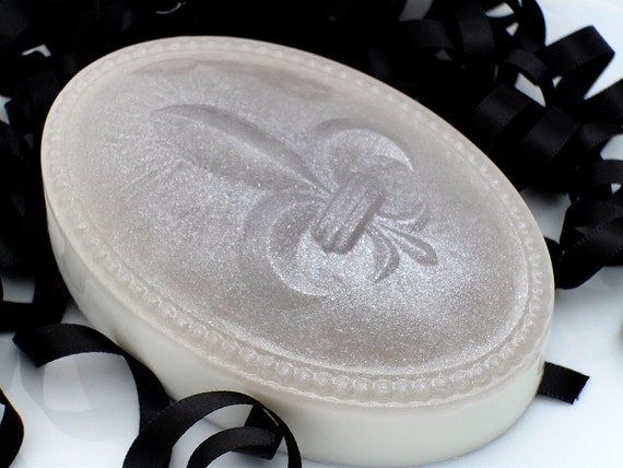 FLEUR de LIS SOAP - Fleur de Lis Party Favor, Paris Party Favor, French Wedding Favor, New Orleans, Eiffel Tower Soap, Soap, Party Favors Il_570xn