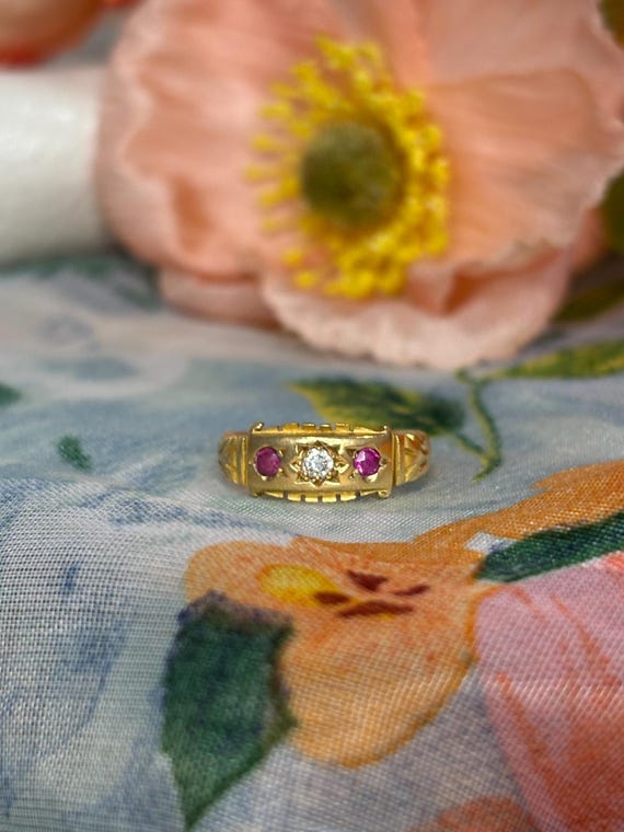 Antique Victorian 18ct solid gold Ruby & Diamond … - image 2
