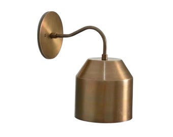 Brass Handcrafted Modern Italian Style Wall Sconce Light  Fixture