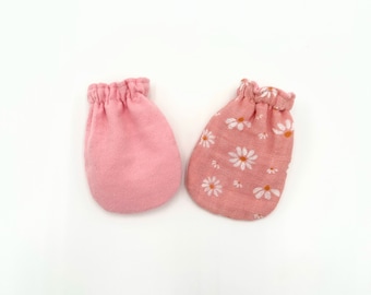 Reversible Daisy Baby Mittens: Flannel & Gauze, Newborn to 6 Months