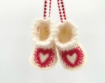 Wool needle felted Valentine embroidered newborn baby shoes, heirloom baby gift, Heart baby booties, OOAK, love hearts, February 14