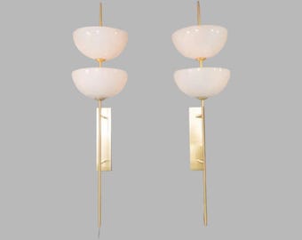 Aplique de pared de latón moderno de mediados de siglo: estilo Stilnovo italiano