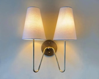 Aplique de pared moderno de estilo italiano con doble pantalla: Lámpara de latón hecha a mano para dormitorio, sala de estar, cocina o comedor.