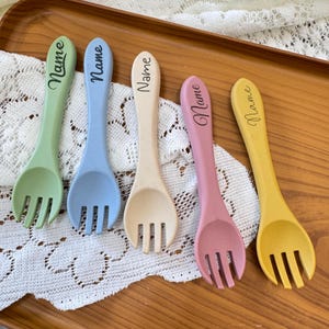 Personalized Engraved Wooden and Silicone weaning Spoon, Fork, Cutlery set, Personalized Spoon, Personalized baby fork, Toddler Spoon