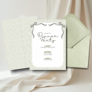 Könnte beinhalten: Eine Einladung zu einem Abendessen mit einem hellgrünen und weißen Streifendesign. Die Einladung enthält den Text "Join us for a Dinner Party" und Veranstaltungsdetails. Ein Umschlag in passender grüner Farbe ist ebenfalls enthalten.