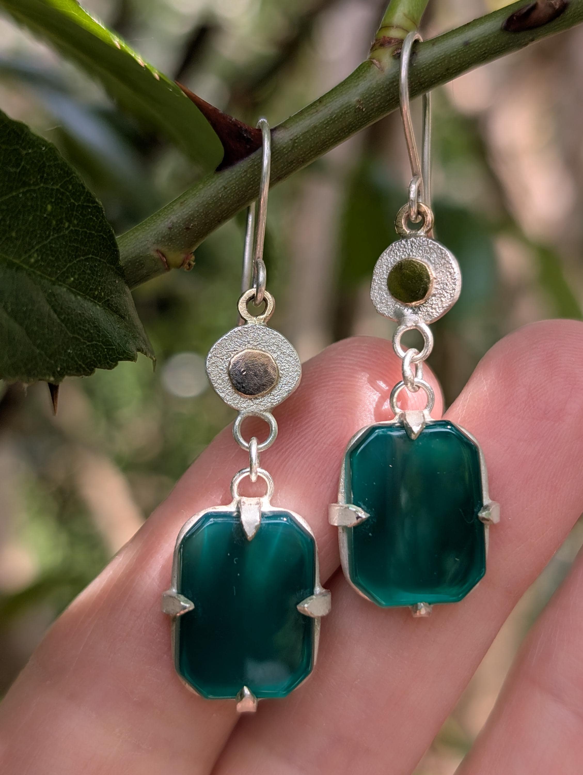 Boucles D'oreilles Argent 925 Avec Pierre D'Agate Verte émeraude - Forme Cône - Dormeuses - Symbole D'espoir Et Chance