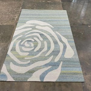 Hand Tufted Abstract Rose Pattern Rug Modern Blue Green Wool Area Carpet Home Decor