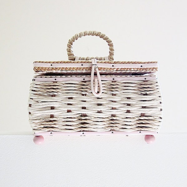 Vintage Sewing Basket - Craft Supplies Storage Container - Mid Century 1960s Woven Sewing Box With Music Box - Clean And Sturdy - Pale Pink
