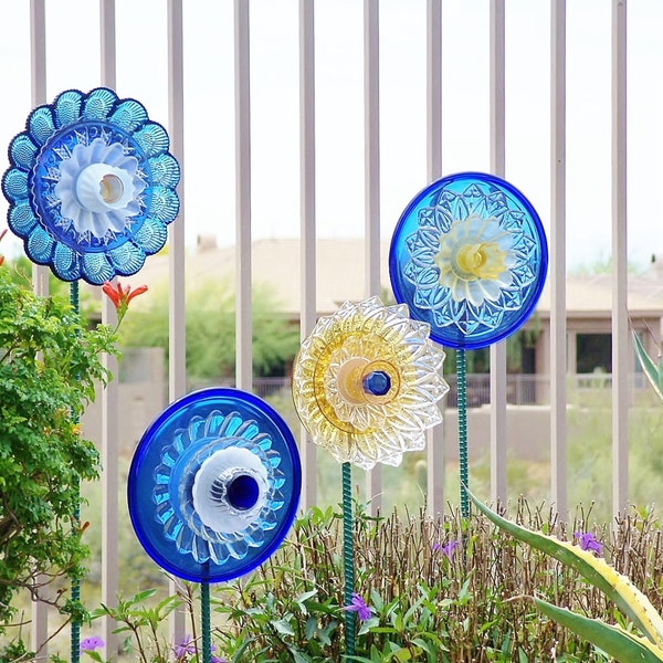 Colorful Suncatcher For The Garden, Cobalt Blue Garden Art, Recycled Glass Plate Flower, Mothers Day Gift Idea, Gift For Gardener  Jarmfarm