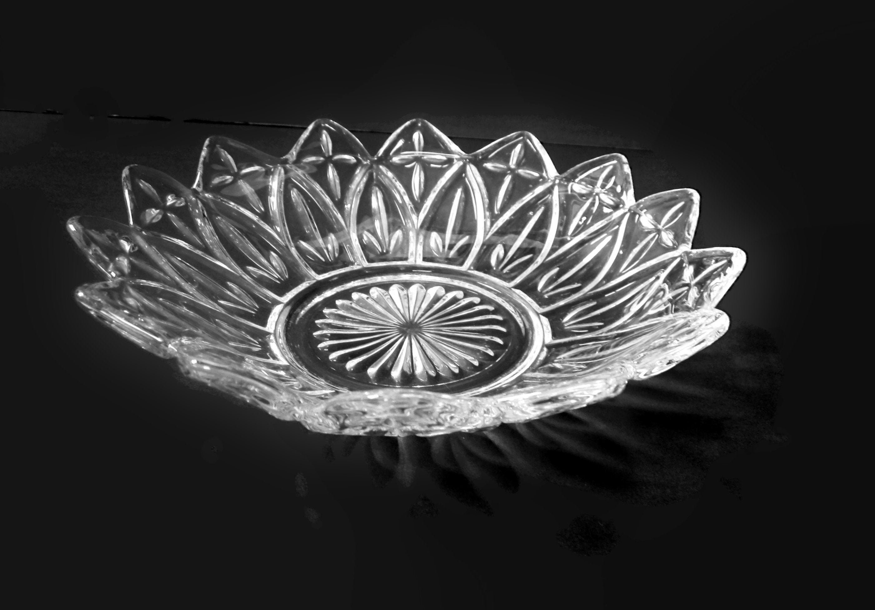 Flower Shaped Bowl Petal Edge Clear Glass Serving Bowl Vintage Etsy