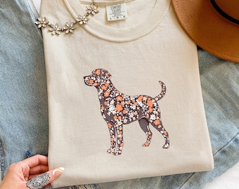 Comfort Colors® Floral Labrador Retriever Shirt, Lab Dog Mom Wildflower T-shirt, Cottagecore Boho Tee, Gift for Dog Lover, Puppy Owner Mama