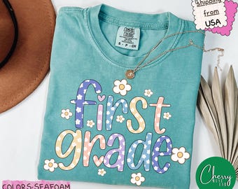 Comfort Colors® First Grade Teacher Shirt, Daisy Print, Back to School 1st Grade Tee, Teacher Appreciation Gift, Cute Elementary School