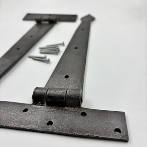 Forged Arrowhead wax Iron Tee Hinge (1 piece)
