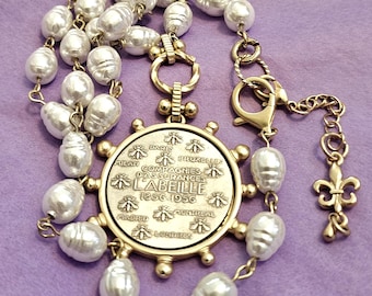 Elegant Fleur de Lis & Bee Coin Necklace - Double-Sided French Medal