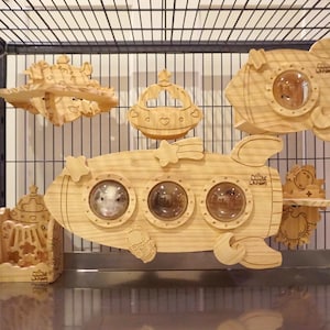 Rocket Spaceship Chinchilla Hideout – Wooden Ledge, Safe Non-Toxic Pine, Small Pet Cage Accessory