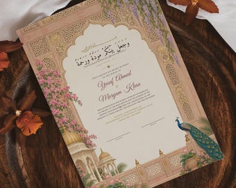 Puede incluir: Un certificado de matrimonio Nikah rectangular con un diseño de arco ornamentado, enredaderas de flores rosas, un pavo real y detalles arquitectónicos dorados. El texto incluye los nombres Yusuf Ahmed y Maryam Khan, junto con caligrafía islámica y detalles de la ceremonia impresos en papel color crema.