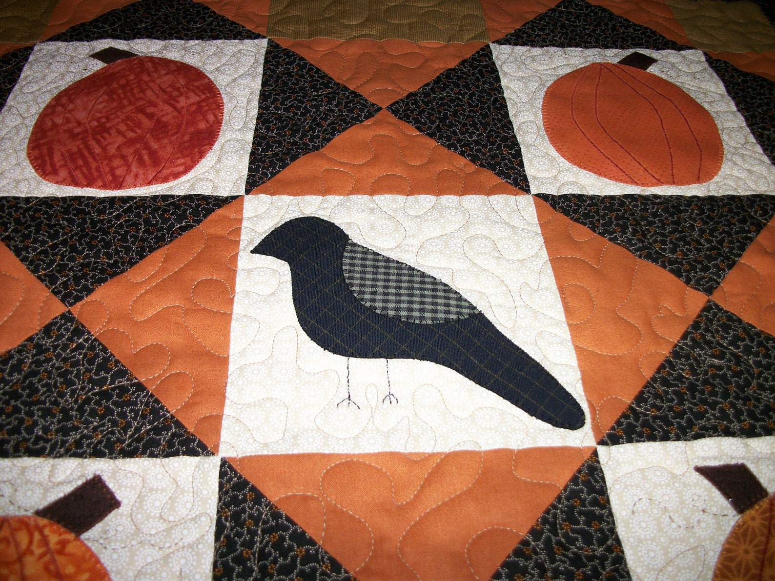 Pumpkin Patch Quilted Blanket NCU0NT356
