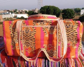 Tiger Print Duffle Bag: Baumwolle Gesteppte Indische Handgemachte Weekender Reisetasche