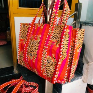 Tiger Print Tote bag, Shopping Bag, Gifts for girlfriend, Tiger print Tote bag, jungle print Tote bag, Quilted Tote bag, Bride Tote bag, Grocery bag, Market Bag, Handmade Tote bag, Large Tote bag, Floral print bag, Shoulder bag, Hand block Print bag, Vintage bag, Boho bag, Kantha Bag, Cotton bags, Patchwork bag, Reversible Bag, Bride Tote bag, Gifts for girlfriend, gifts for sister, Holiday gifts, Gifts for Wife, Indian fabric, Hand bag, Laptop bag, Tour bag, Travel bag, Office bag, Toiletry bag