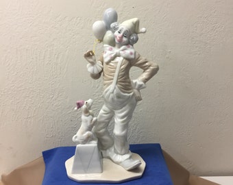 Vintage Porzellan Figur eines Clowns, der Luftballons hält, mit einem Hund, der auf einer Box sitzt