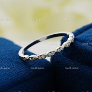 Minimalistischer Art Deco Bandring - Minimalistischer Ehering - Hochzeitsring - Stapelbarer Ehering, Geschenk für Sie