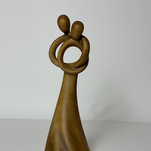 Hand Carved Wooden Couple Statue – Anniversary Gift for Wife or Husband – Romantic Abstract Figurine – Wedding Gift Handmade Home Decor